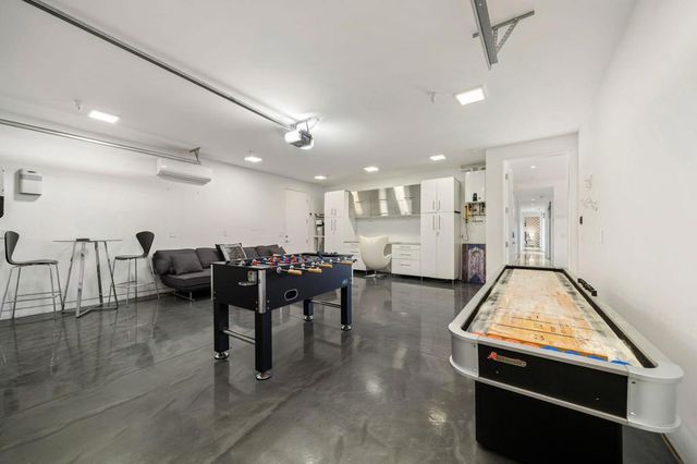 1940 S Barona Road, Palm Springs, CA 92264