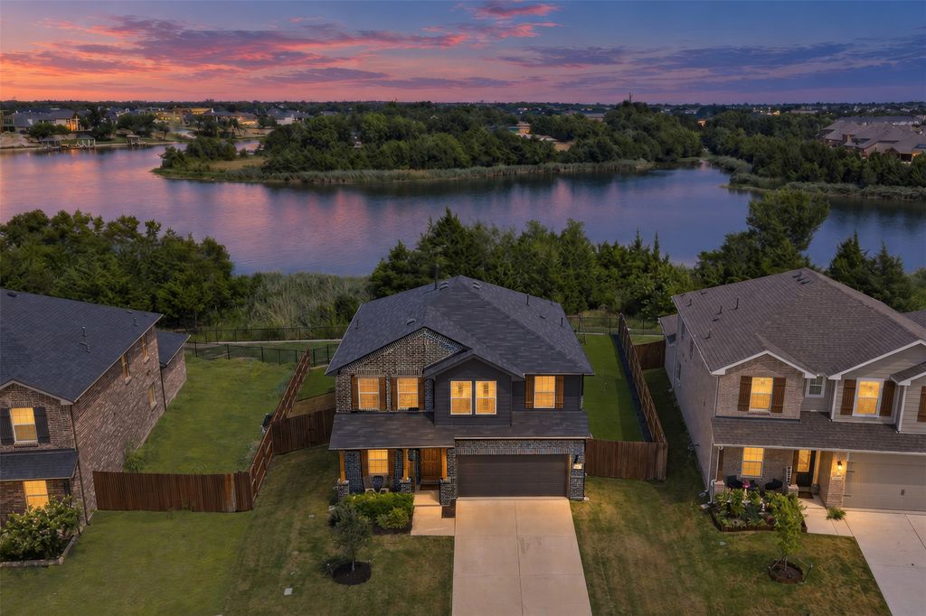 2405 Lundy Canyon Street, Forney, TX 75126