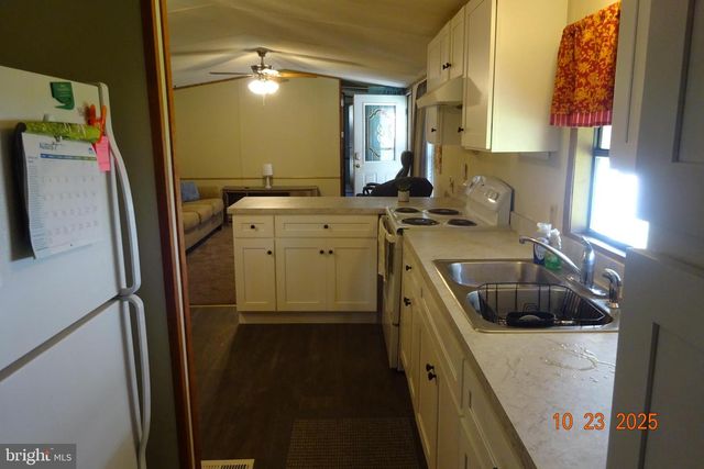 2 S . HOLLAR DRIVE, Shippensburg, PA 17257