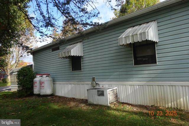 2 S . HOLLAR DRIVE, Shippensburg, PA 17257