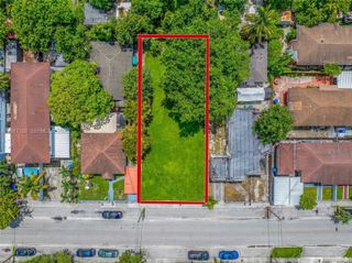 1376 NW 32nd Street, Miami, FL 33142