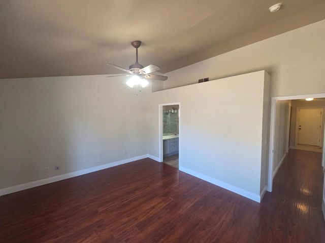 8212 Newbury Park Ct, Sacramento, CA 95828