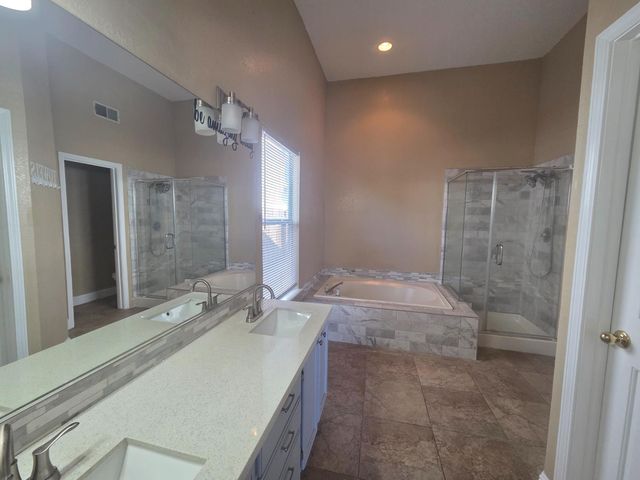 8212 Newbury Park Ct, Sacramento, CA 95828