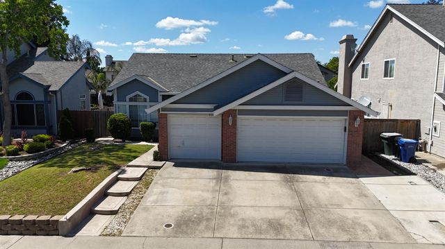 8212 Newbury Park Ct, Sacramento, CA 95828