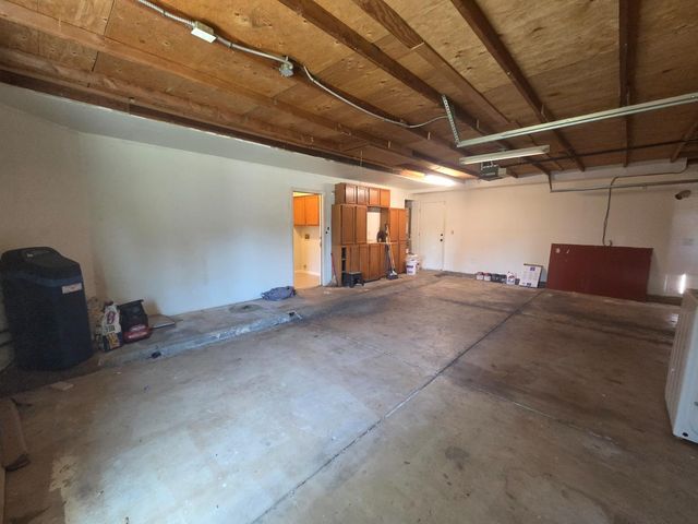 8212 Newbury Park Ct, Sacramento, CA 95828