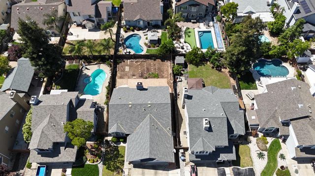 8212 Newbury Park Ct, Sacramento, CA 95828