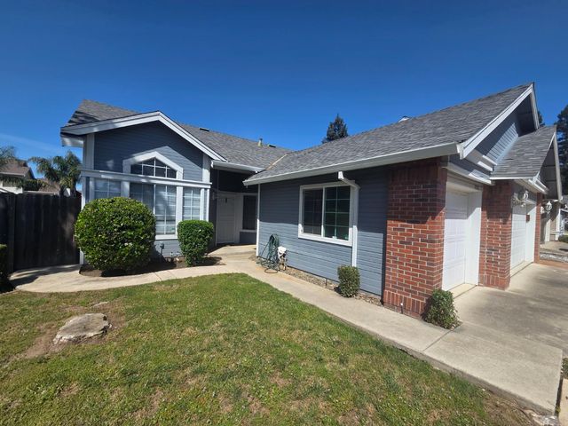 8212 Newbury Park Ct, Sacramento, CA 95828