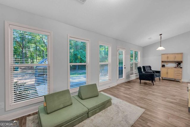 111 Buttercup Lane, Bogart, GA 30622