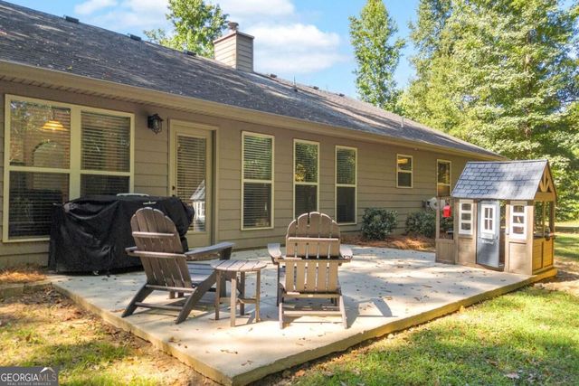 111 Buttercup Lane, Bogart, GA 30622
