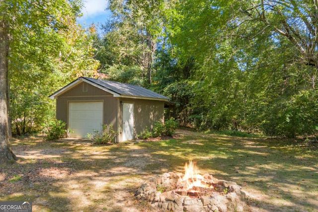 111 Buttercup Lane, Bogart, GA 30622