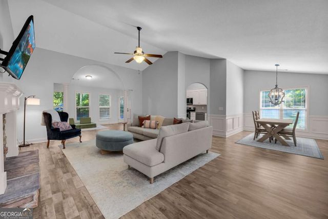 111 Buttercup Lane, Bogart, GA 30622