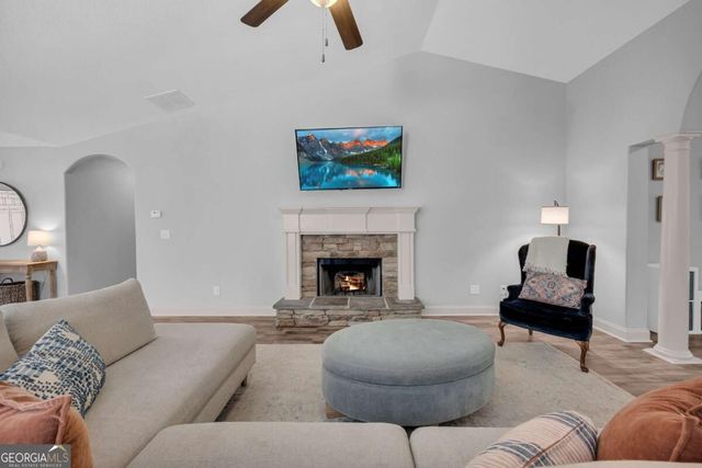 111 Buttercup Lane, Bogart, GA 30622