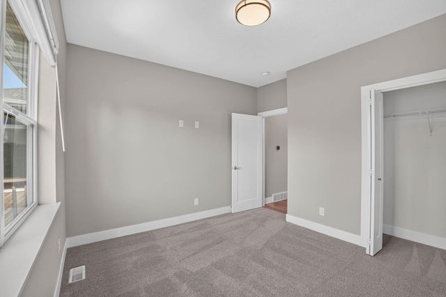 2224 Vera Way, Cedar Falls, IA 50613
