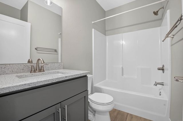 2224 Vera Way, Cedar Falls, IA 50613