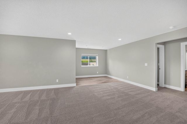 2224 Vera Way, Cedar Falls, IA 50613