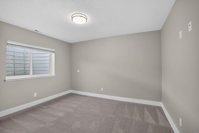 2224 Vera Way, Cedar Falls, IA 50613