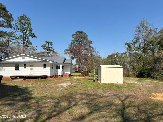 6195 Red Hill Road, Whiteville, NC 28472