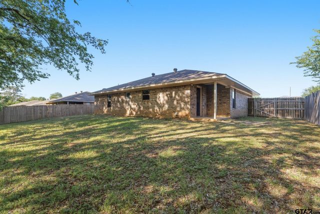 208 Shelley, Lindale, TX 75771