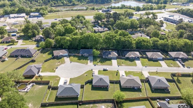 208 Shelley, Lindale, TX 75771