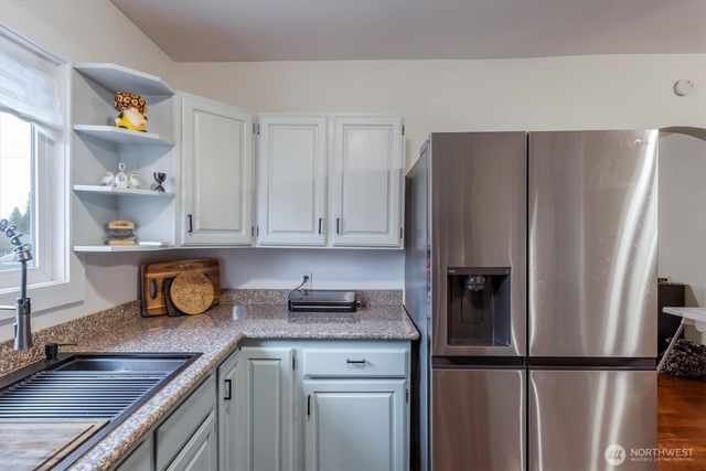 803 Elizabeth Street, Kelso, WA 98626
