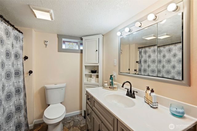 803 Elizabeth Street, Kelso, WA 98626