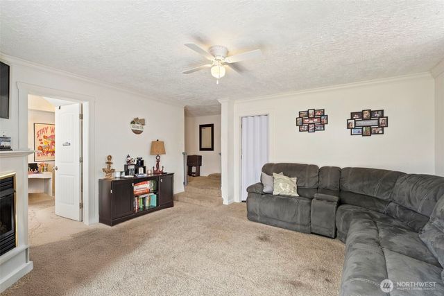 803 Elizabeth Street, Kelso, WA 98626