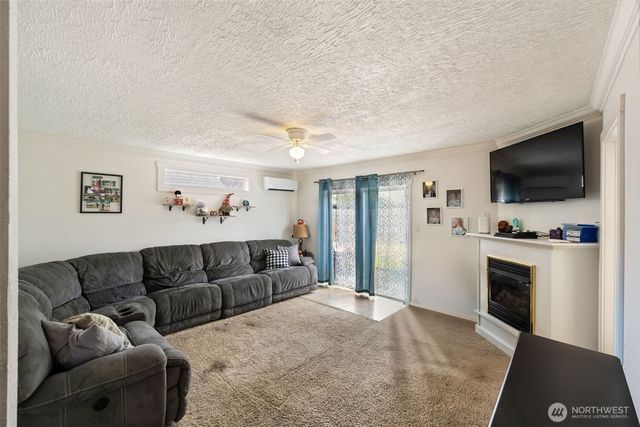 803 Elizabeth Street, Kelso, WA 98626
