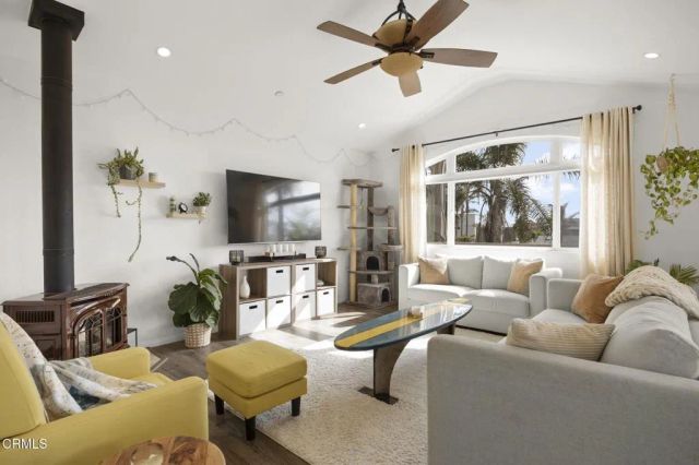 2149 Monmouth Drive, Ventura, CA 93001