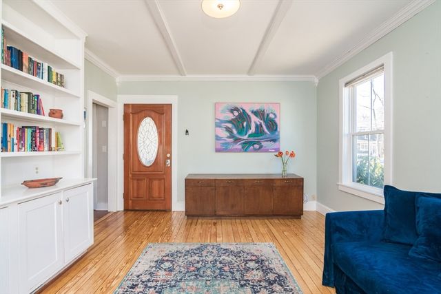 31 Lilly St, Northampton, MA 01062