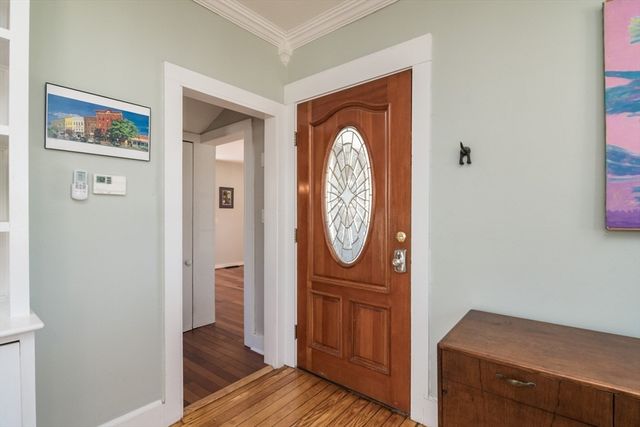 31 Lilly St, Northampton, MA 01062