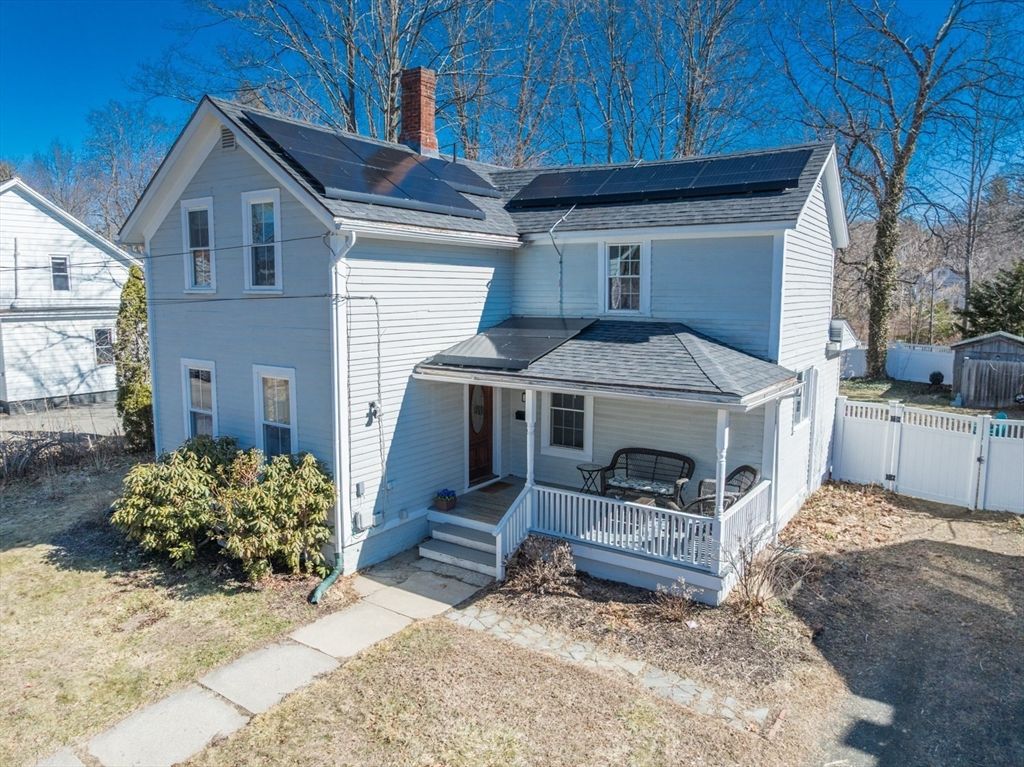 31 Lilly St, Northampton, MA 01062