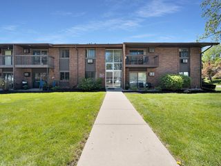 1270 Wisconsin STREET #203A, Lake Geneva, WI 53147