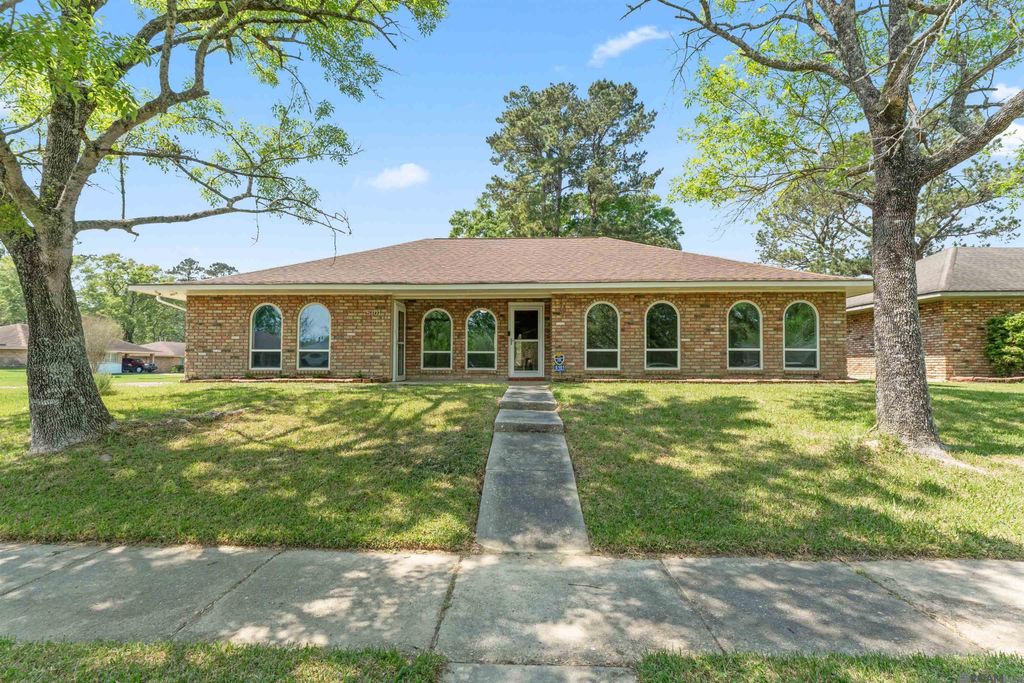 5101 Wicklow Dr, Baton Rouge, LA 70814