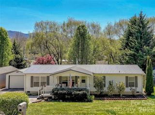 233 Fourth Street, Waynesville, NC 28786