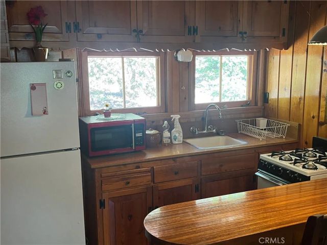 6020 Lake, Angelus Oaks, CA 92305