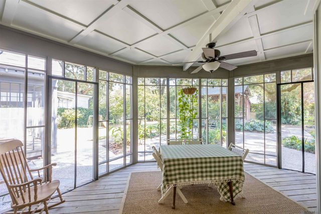 3922 Hundred Oaks Ave, Baton Rouge, LA 70808