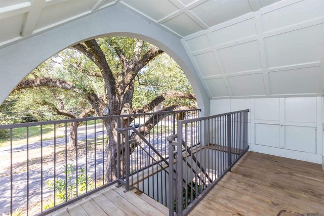 3922 Hundred Oaks Ave, Baton Rouge, LA 70808