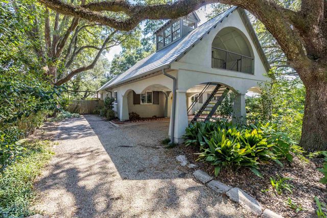 3922 Hundred Oaks Ave, Baton Rouge, LA 70808