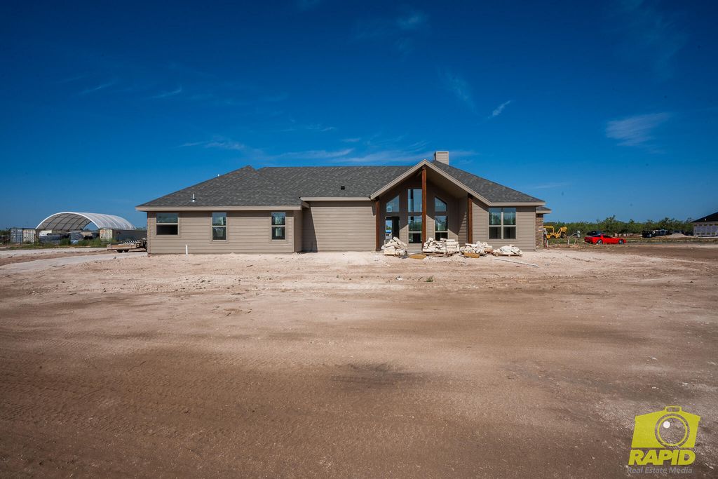 Image 11 of property listing at 3679 Wildebeest Way, San Angelo, TX 76901