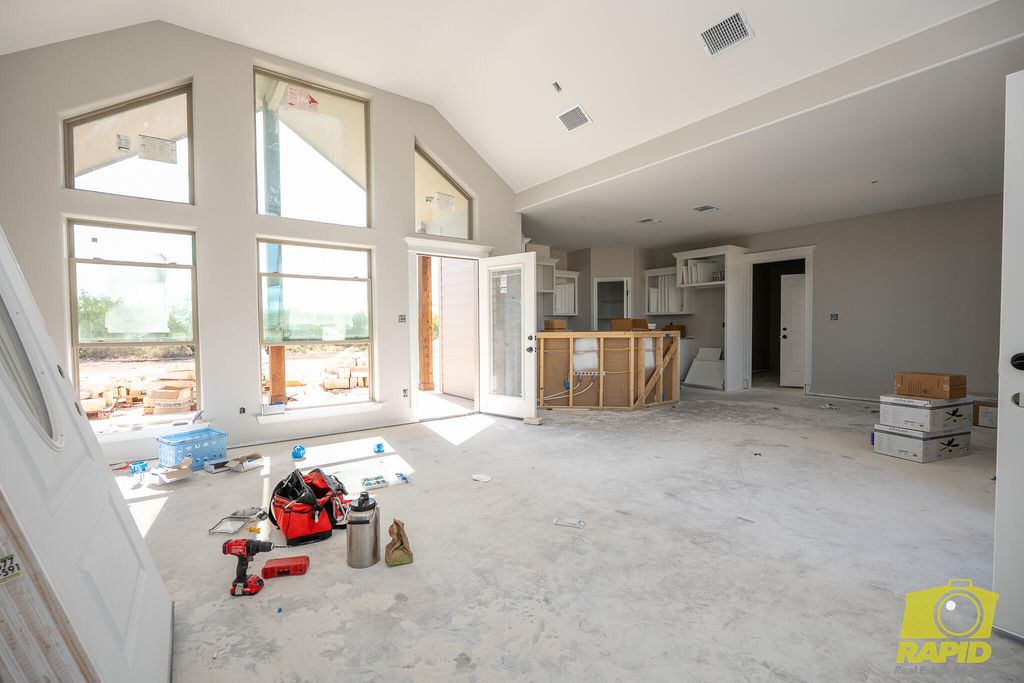 Image 3 of property listing at 3679 Wildebeest Way, San Angelo, TX 76901
