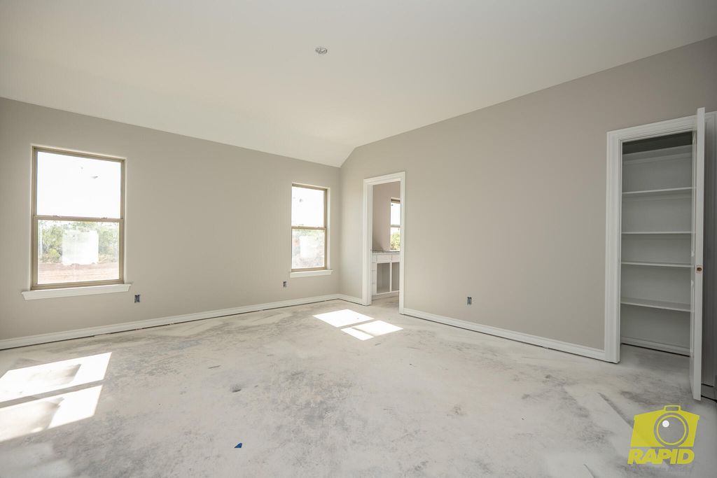 Image 5 of property listing at 3679 Wildebeest Way, San Angelo, TX 76901