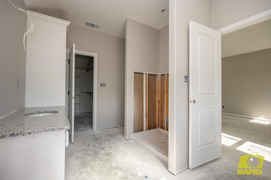 Image 6 of property listing at 3679 Wildebeest Way, San Angelo, TX 76901