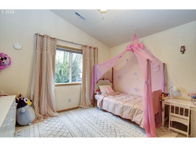 3512 Nw 118TH St, Vancouver, WA 98685