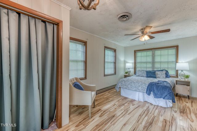 300 Peach Blossom Court, Johnson City, TN 37604