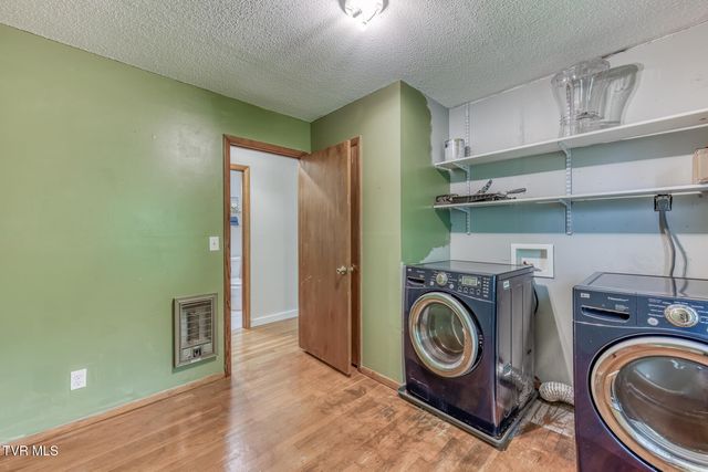 300 Peach Blossom Court, Johnson City, TN 37604