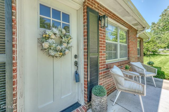 300 Peach Blossom Court, Johnson City, TN 37604