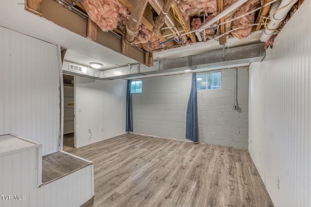 300 Peach Blossom Court, Johnson City, TN 37604