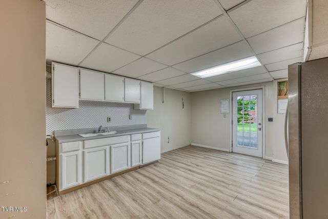300 Peach Blossom Court, Johnson City, TN 37604