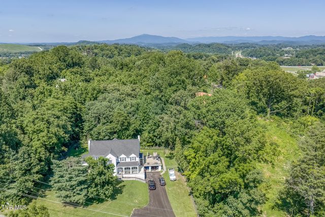 300 Peach Blossom Court, Johnson City, TN 37604