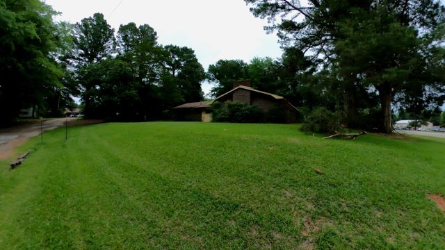 1520 W Hwy 67 Street, Mt Pleasant, TX 75455